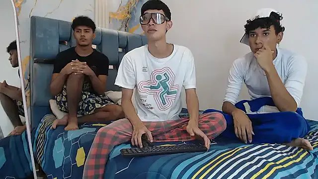 SWEET_RABBIT1 on StripChat