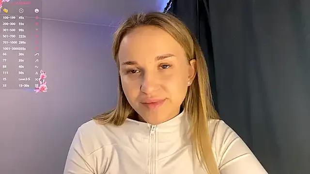 TanekaBoitel on StripChat