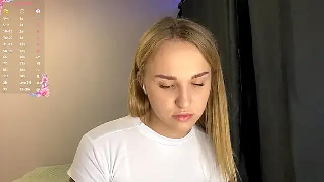 TanekaBoitel on StripChat