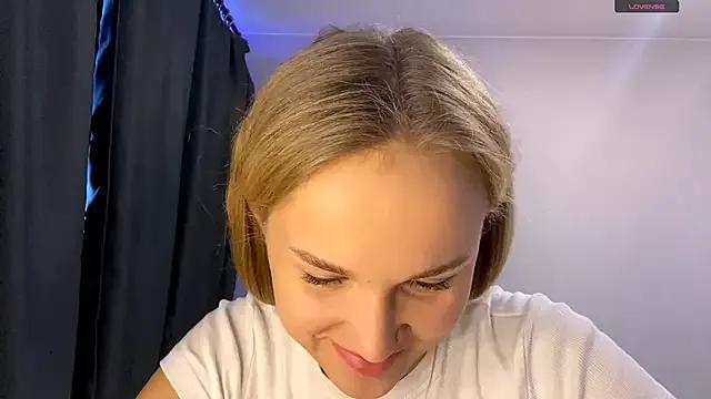 TanekaBoitel on StripChat