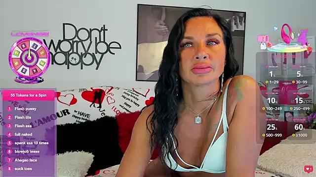 Tara_Bloss on StripChat 