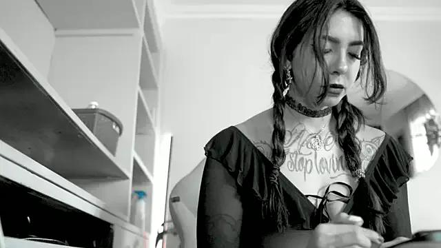 tattoo_ninja_kittyy on StripChat 