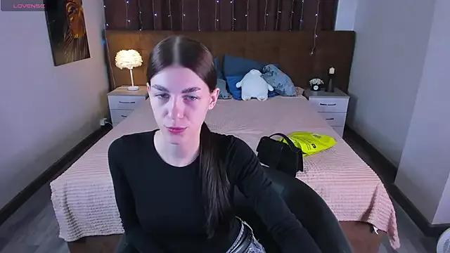 toooyour on StripChat 