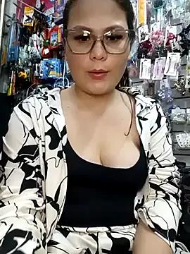 Vale_Saenzz — Show pussy in the bathroom