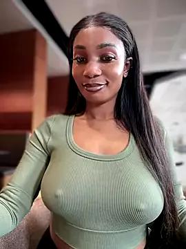 VannessaJj on StripChat