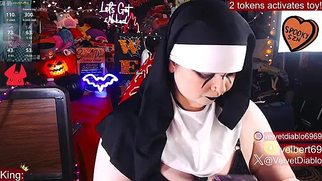 VelvetDiablo on StripChat