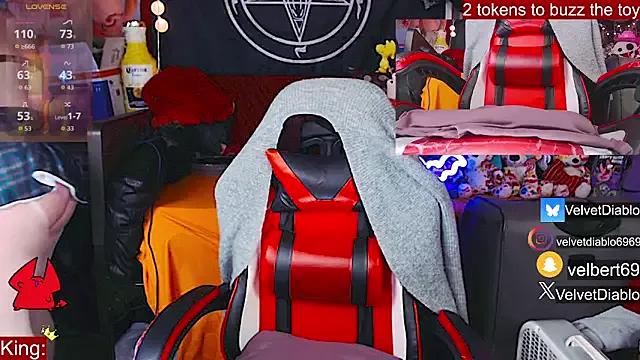 VelvetDiablo on StripChat