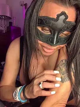 vicvictoriax on StripChat 