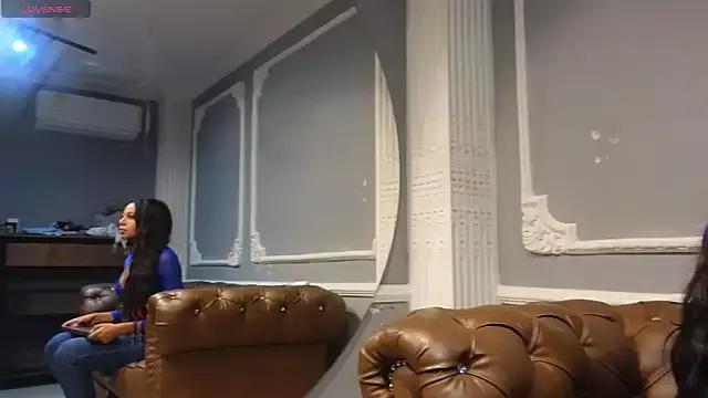 ViviMoon on StripChat 