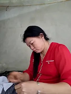 yoowwmr on StripChat 