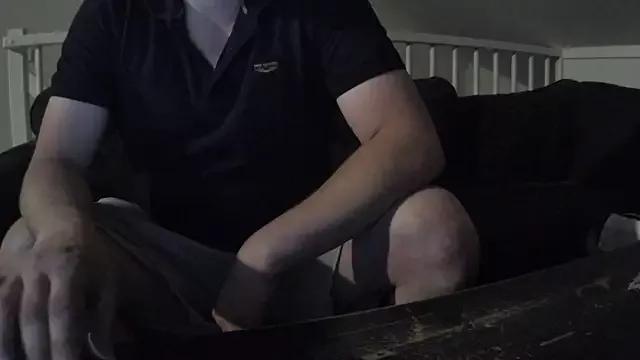 YourLoveBoyKevin on StripChat