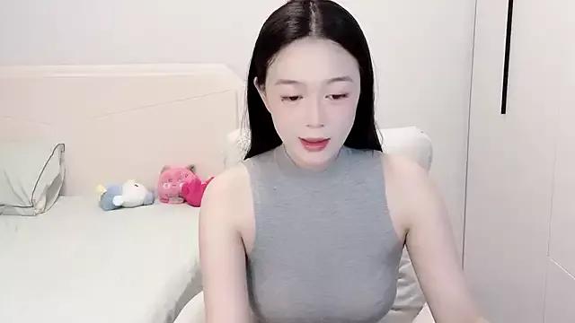 yoyoyo7799 on StripChat 