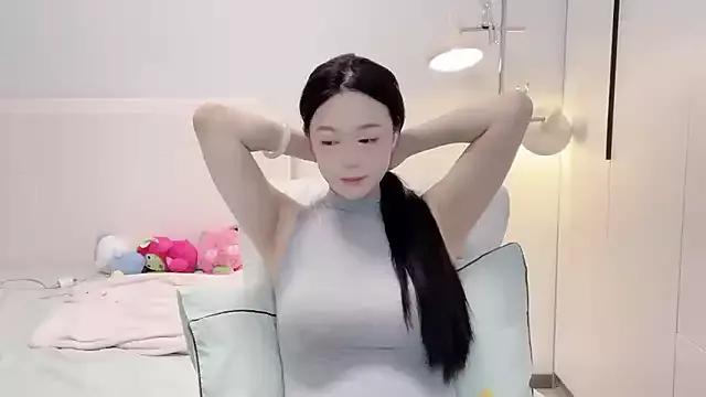 yoyoyo7799 on StripChat 