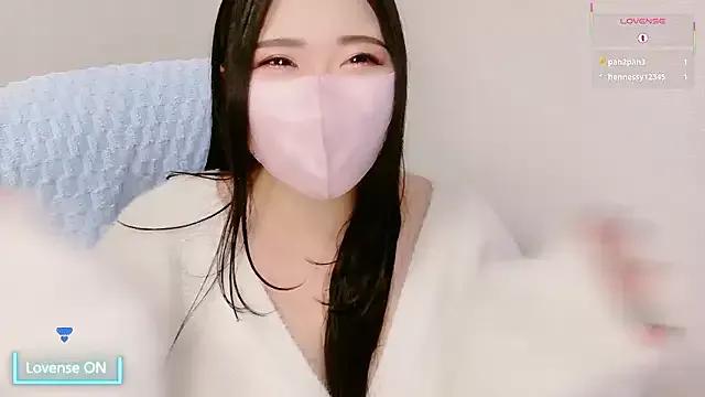 yukinko_o_ on StripChat