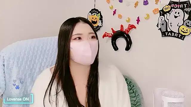 yukinko_o_ on StripChat