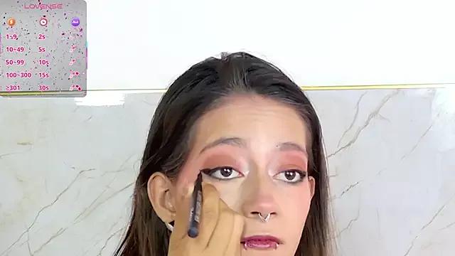 Freechat zorravioletta1 on StripChat