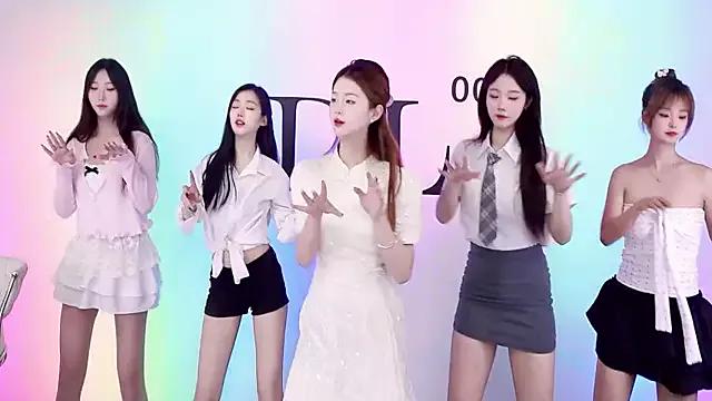 ZZ00033S on StripChat